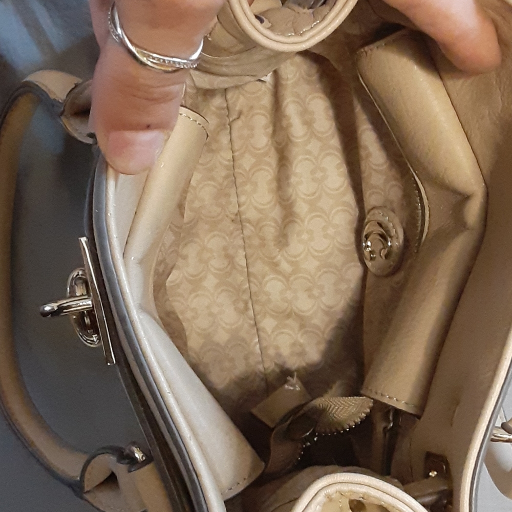 Purse - Picture 2 of 2